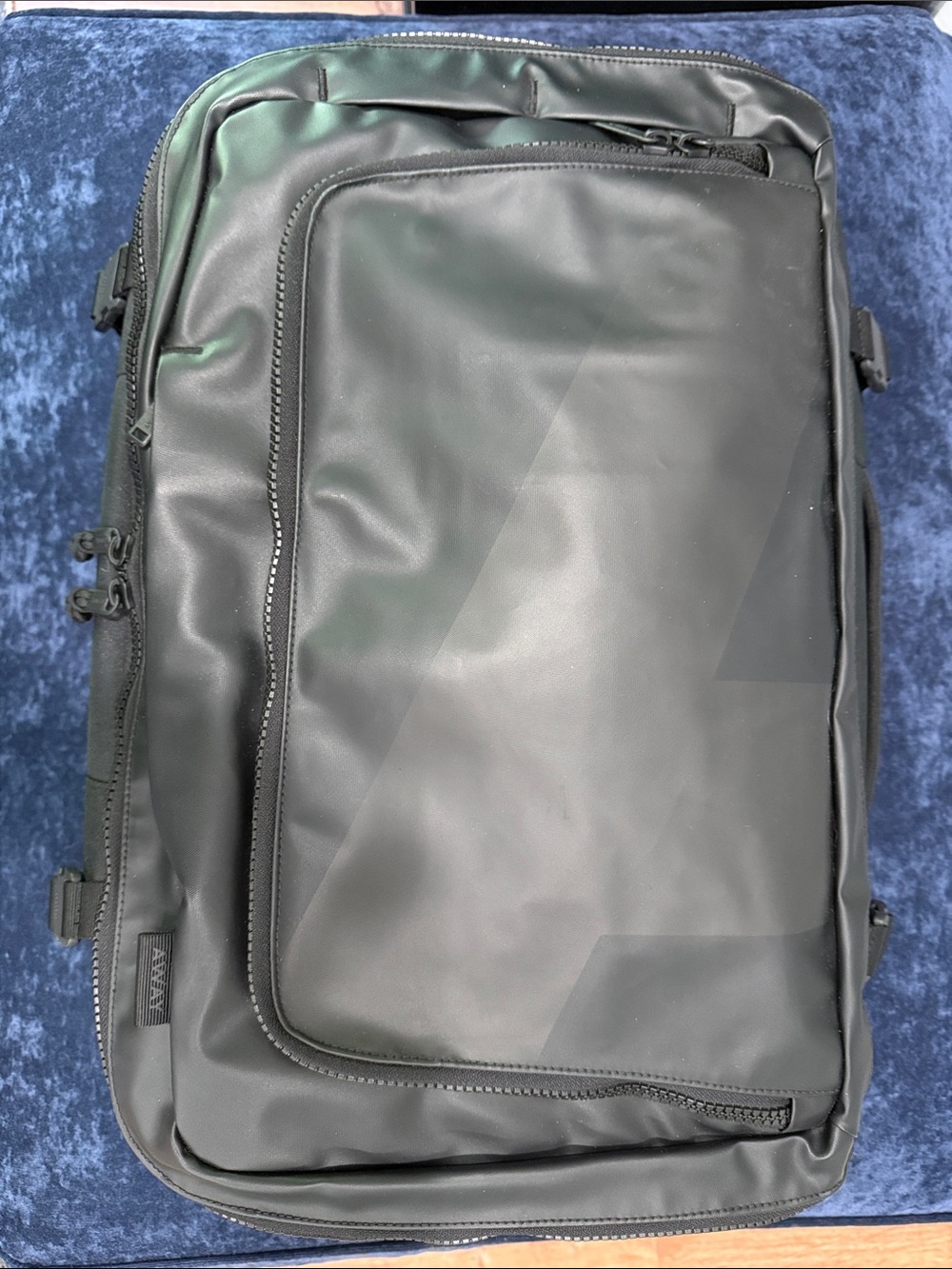 Away Active Convertible Backpack - Black